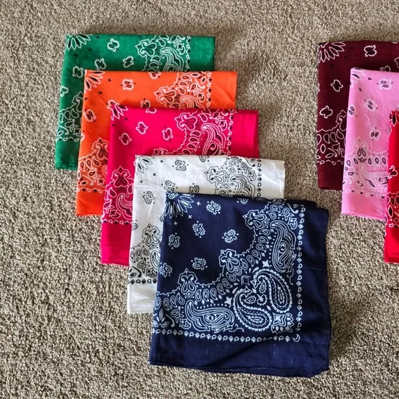Colorful Bandana Set - Picture 2 of 5